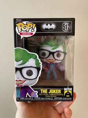 Funko Pop! Heroes Batman 85th Anniversary The Joker with Teeth #517